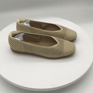 VIVAIA Margot Walker mesh womens shoes size 6.5 US